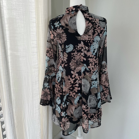 Lulus Like and Cher Black Floral Shift Dress Mini - Picture 7 of 10